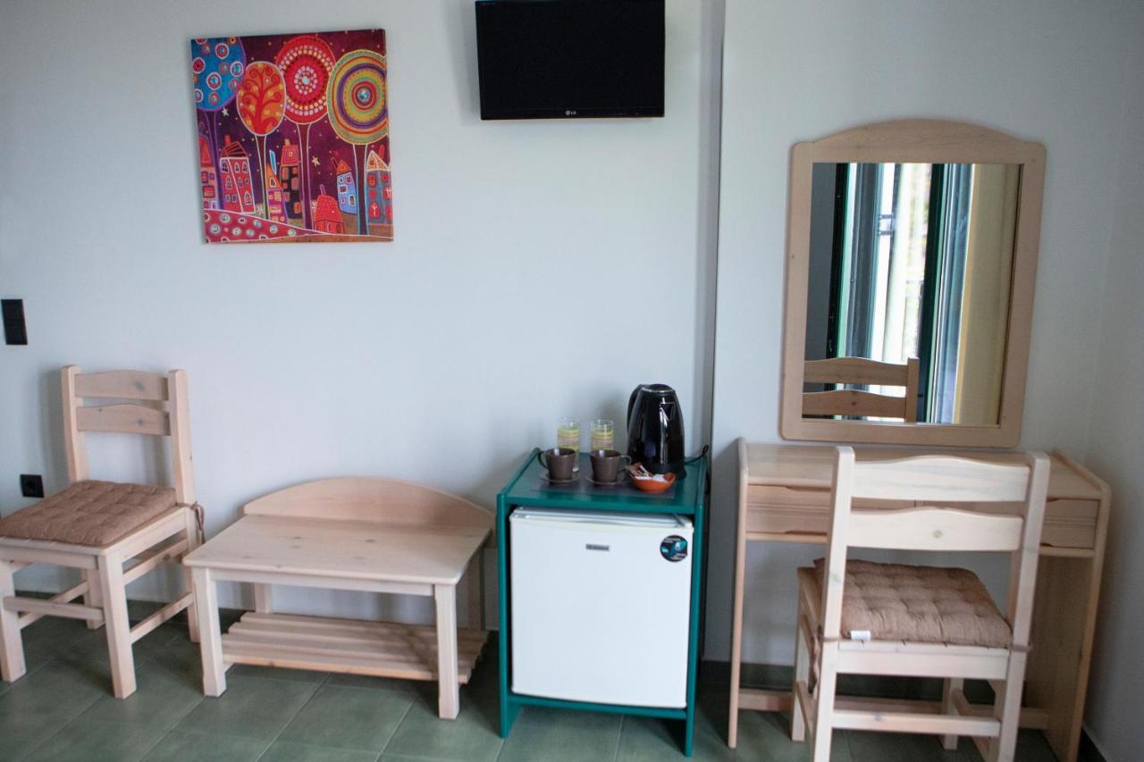 Eri Rooms To Let Raches  Ngoại thất bức ảnh