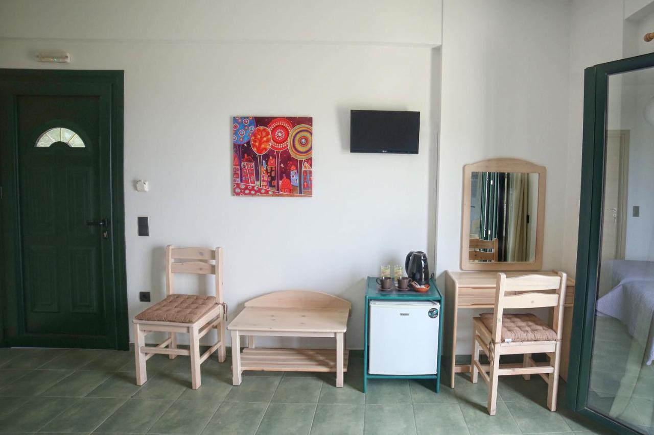 Eri Rooms To Let Raches  Ngoại thất bức ảnh