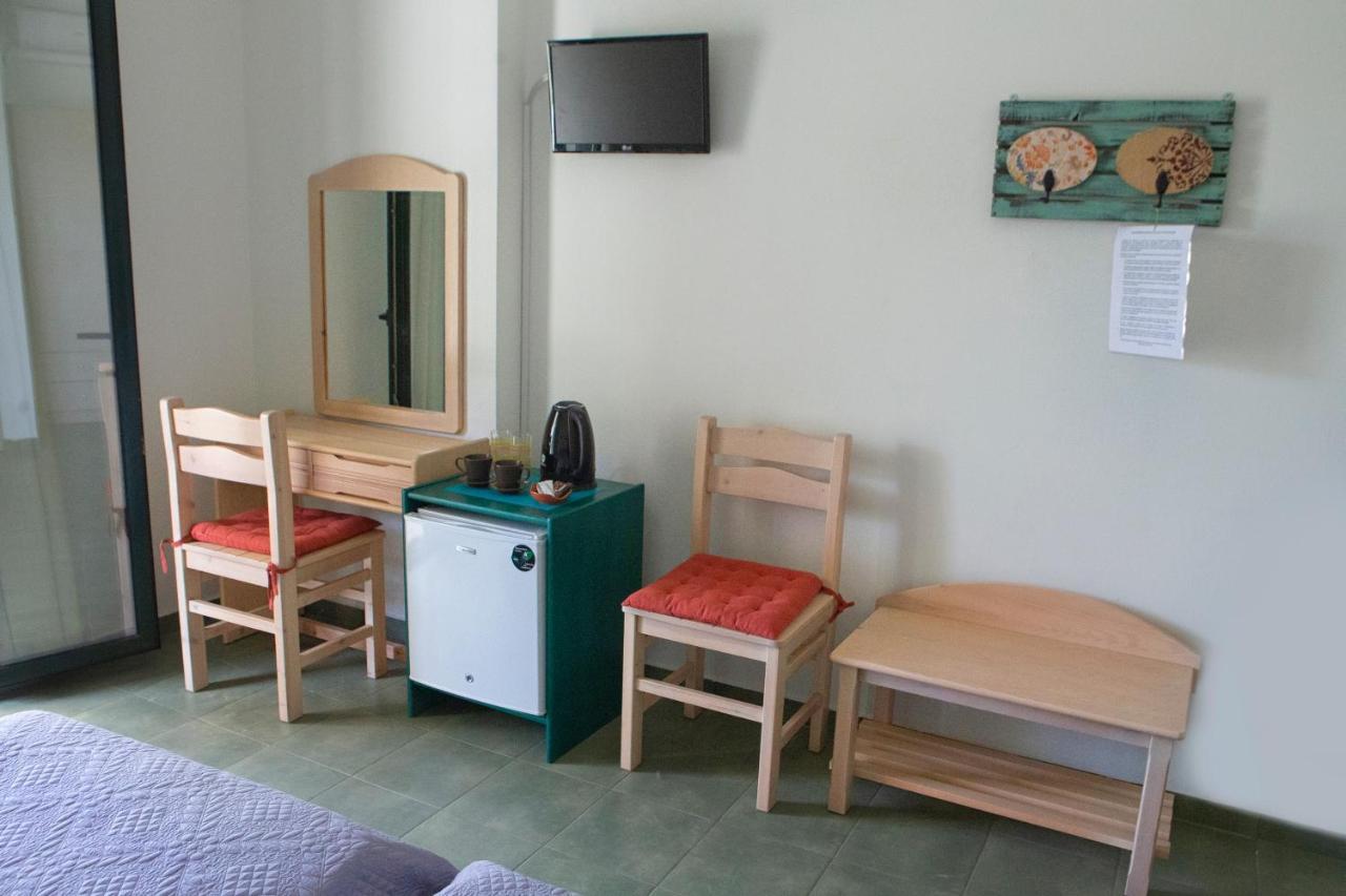 Eri Rooms To Let Raches  Ngoại thất bức ảnh