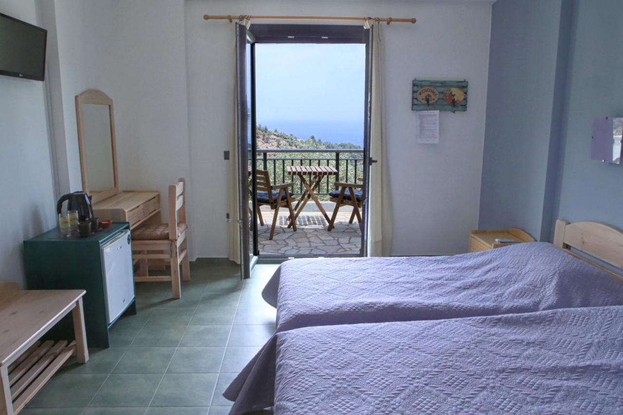 Eri Rooms To Let Raches  Ngoại thất bức ảnh